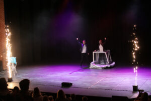 After Dinner Entertainment | Corporate Magiciand and Illusionists Jay & Joss